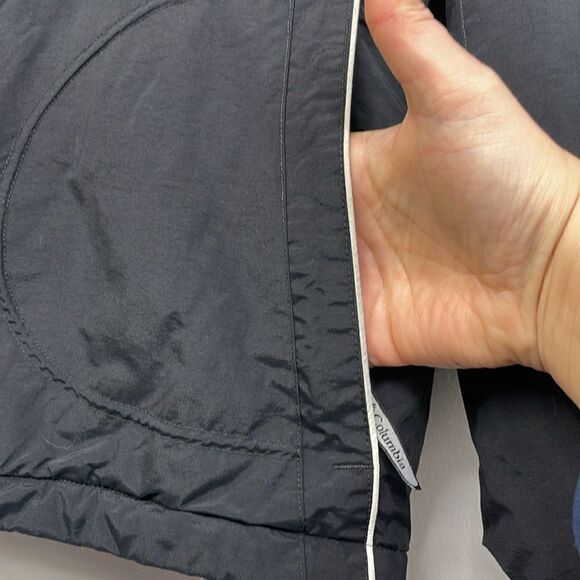 Columbia Women’s Omni Shield Jacket Black size large - Picture 5 of 9